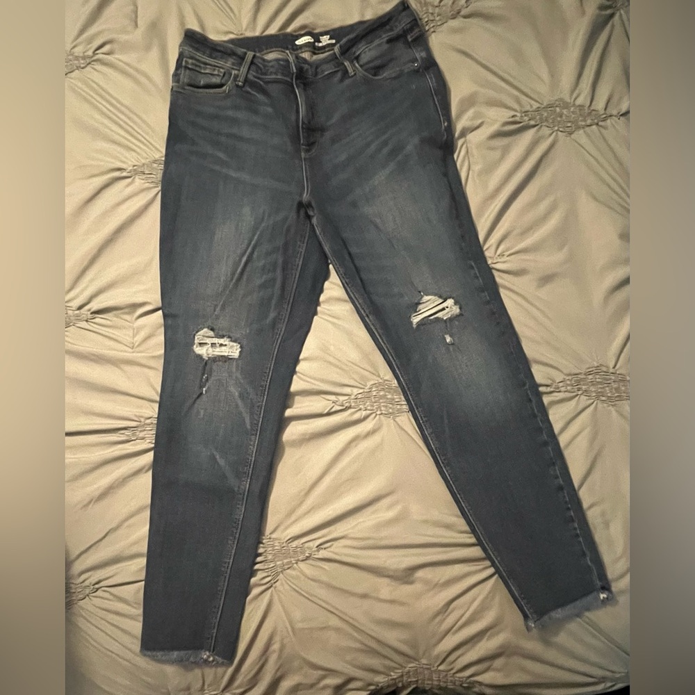 OldNavy Rockstar Super Skinny high rise jeans